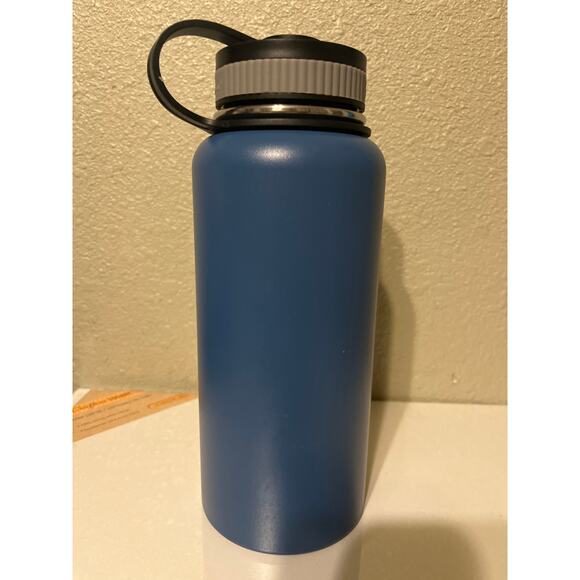 Hydro flask, 32 ounce stainless vacuum insulated flask - Picture 2 of 6